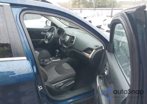 2018 Jeep Cherokee Latitude Fwd z USA, uszkodzony, nr VIN 1C4PJLCB3JD566545